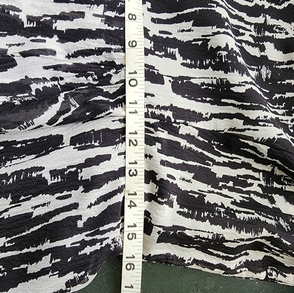 Ann Taylor Sleeveless Round Neck Black & White Fully Lined100% Silk Dress Size10 - Picture 6 of 7